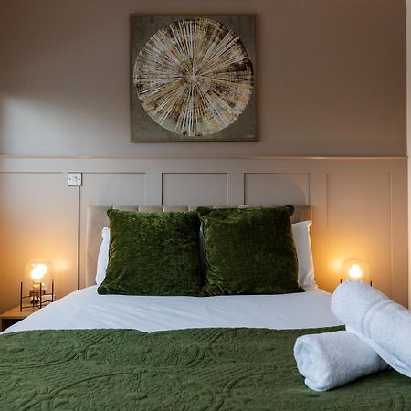 Trendy City Centre Apartment With Free Parking Cardiff Eksteriør billede